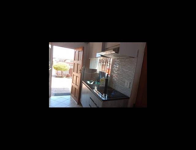 3 BEDROOM HOUSE FOR SALE IN THERESAPARK